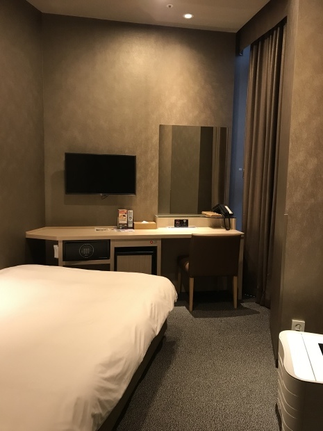 今度の旅行で泊まるホテルを探してるんですが、
せっかくなら快適でアクセスも良くて、できればコスパもいいところにしたくて…
ソウルだけじゃなくて、釜山とか済州とか、地方都市でもOKです！

みなさんが実際に泊まって「ここよかった！」って思えたホテルあったらぜひ教えてほしいです。
チェーン系でも個人経営の宿でも大歓迎です！

場所とざっくりした感想だけでも教えてもらえたら助かります！