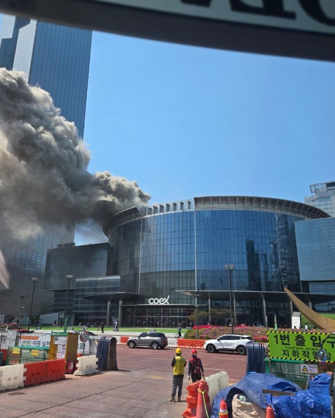 韓国旅行でCOEXモール行こうと思ってたんですが、火事の影響大丈夫ですかね？