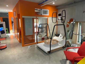 小顔の秘密はここ？芸能人が選ぶ輪郭専門エステ『SlimM』