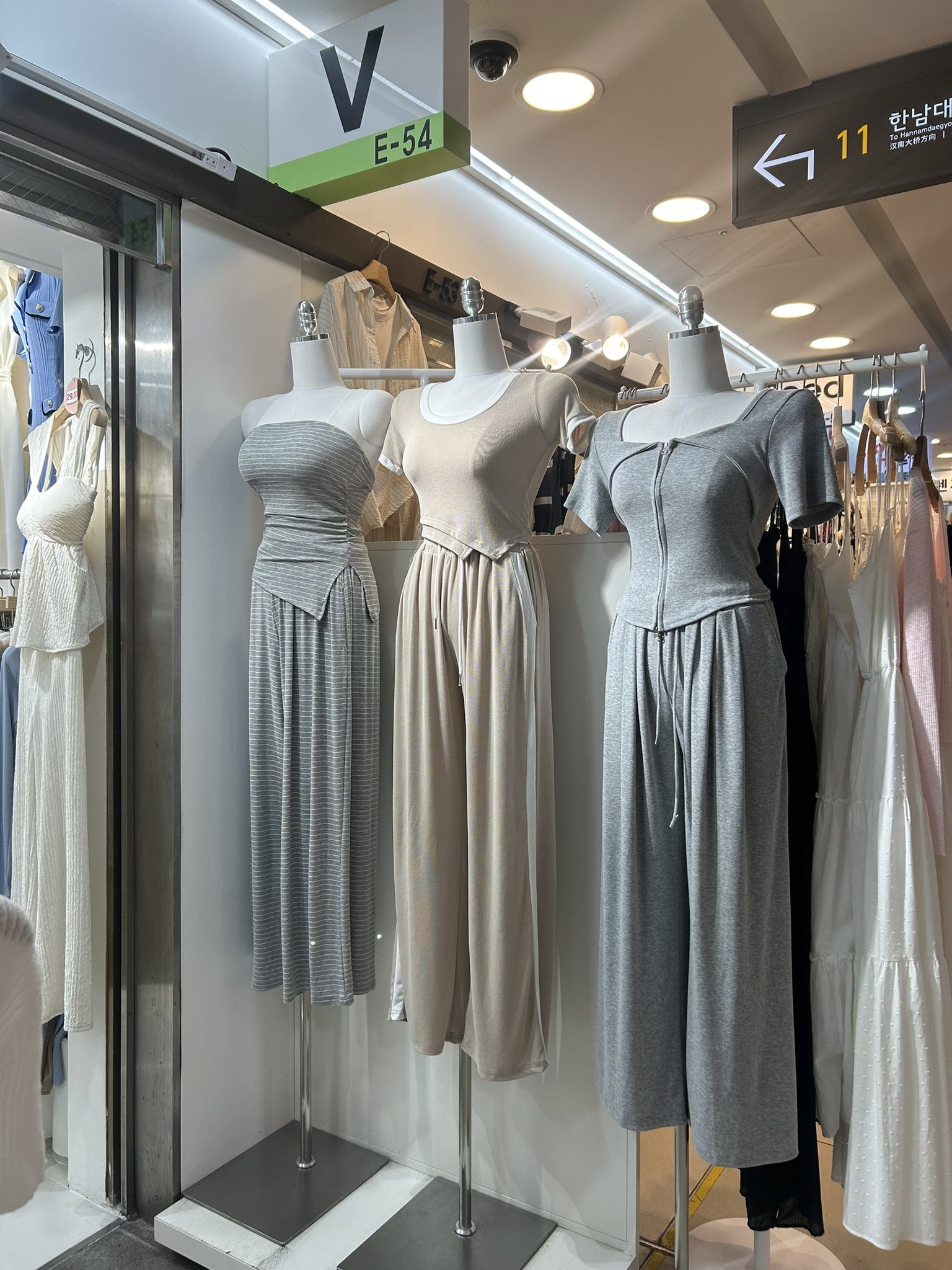 江南地下街で見つけた！センスありすぎな可愛い服のお店3選