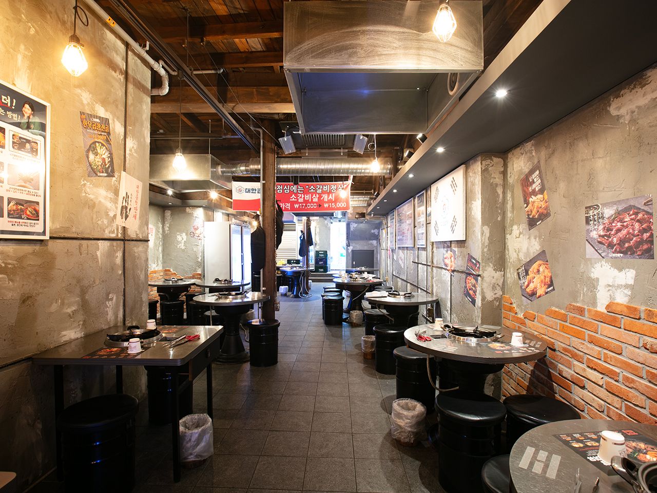 炎の演出が迫力です 明洞の大韓コプチャン