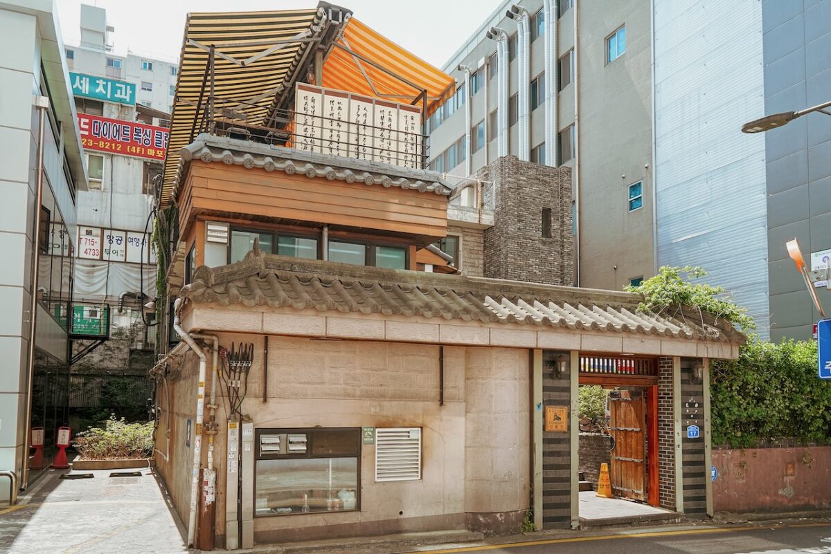 地下工房ベーカリーも人気　オットセイが目印のカフェFritz（プリッツ）Coffee Company