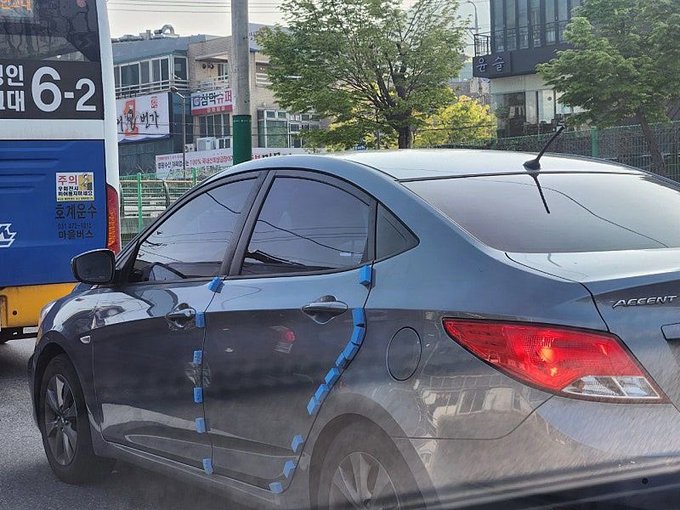 韓国でよく見る“青いスポンジ車”、ちょっと笑ってしまった