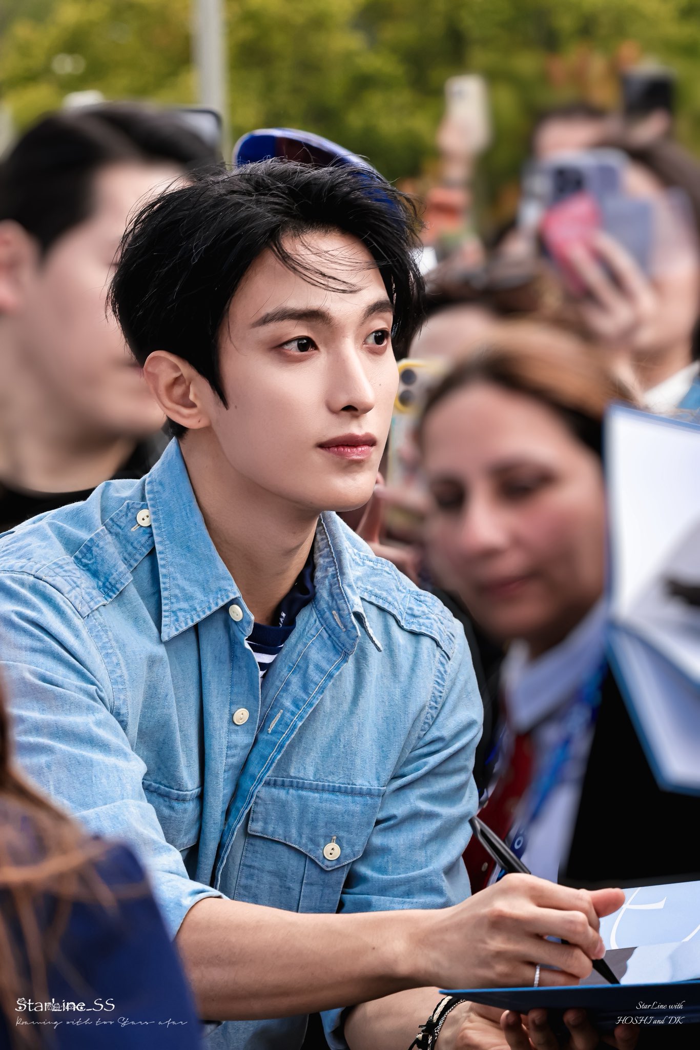 和食に夢中なSEVENTEEN・ドギョム　海外でも日本食レストランに注目