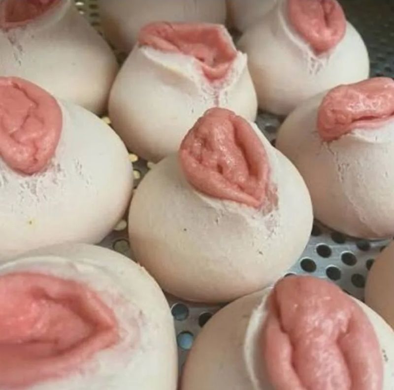 パリバゲット新作「ベリーもちもちボール」、見た目が“十九禁っぽい”と話題に