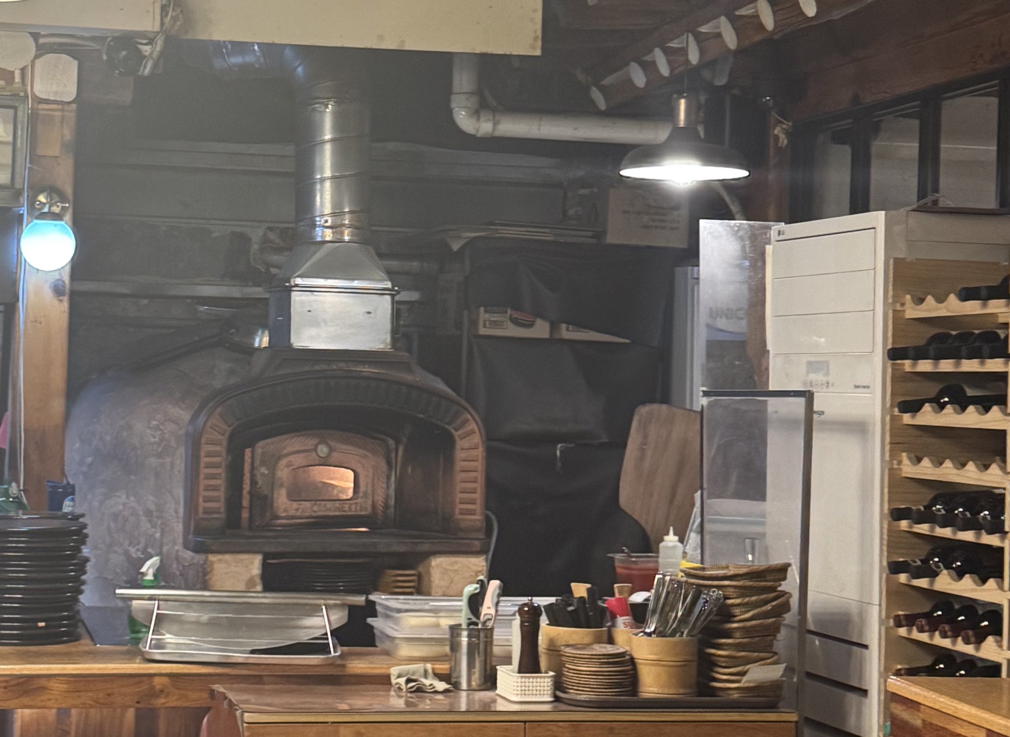 ピザ釜で焼いたもちもち生地が想像以上だった鍾路3街の優しいイタリアン