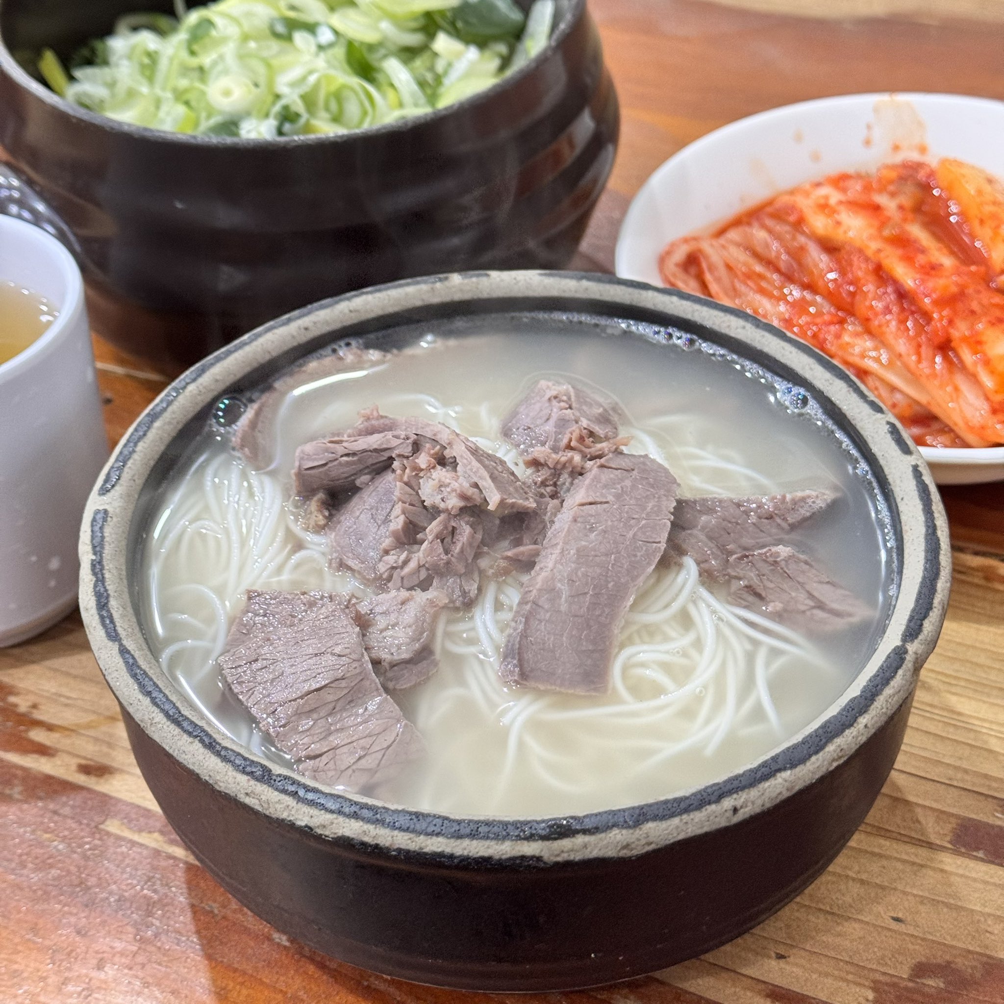 チュンジョンロで50年　止まらないソルロンタン