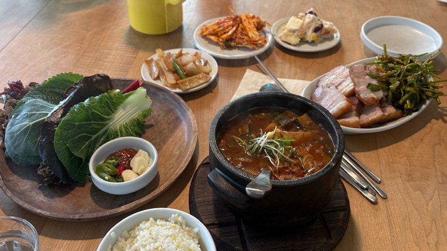 景福宮西側・西村で出会う絶品ポッサム