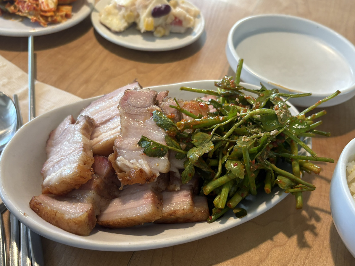 景福宮西側・西村で出会う絶品ポッサム