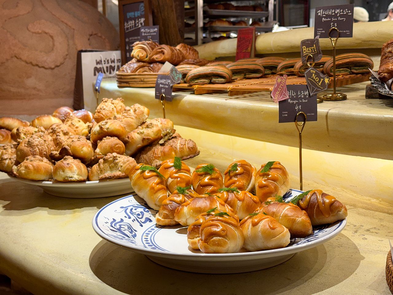 海雲台ビーチ近く 洞窟みたいな実力派ベーカリー