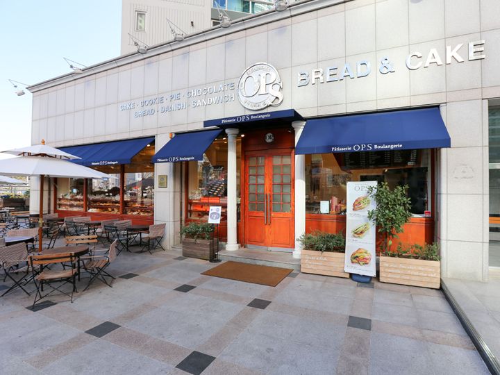 釜山名物ベーカリーOPS　本格パンが人気