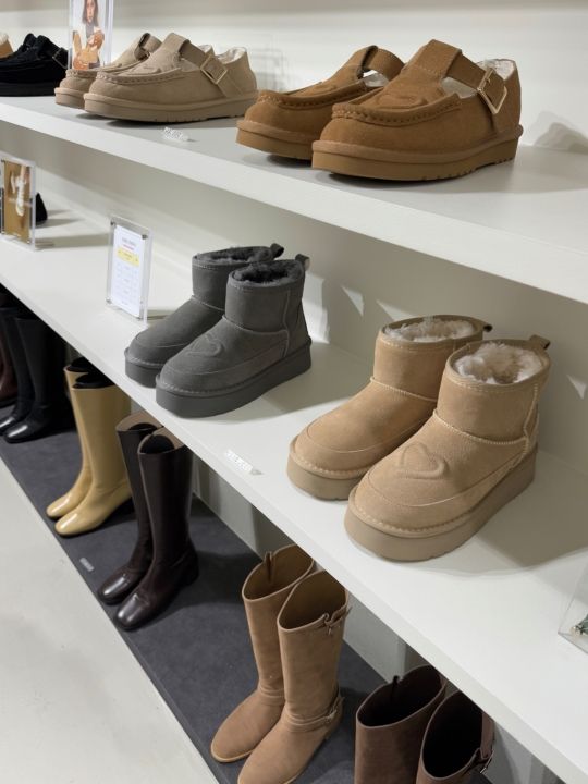 聖水で見つけた可愛すぎる靴　mac mocフラッグシップ