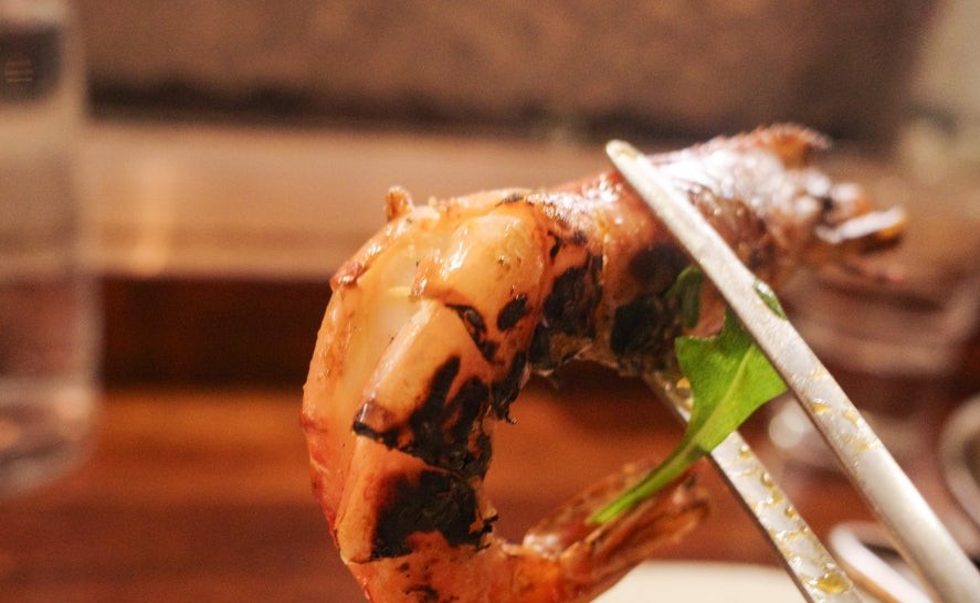 「乗り換え恋愛」ウジンの店、3時間待ちの価値ある？