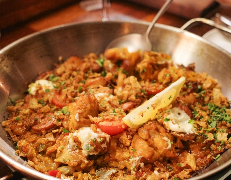 「乗り換え恋愛」ウジンの店、3時間待ちの価値ある？