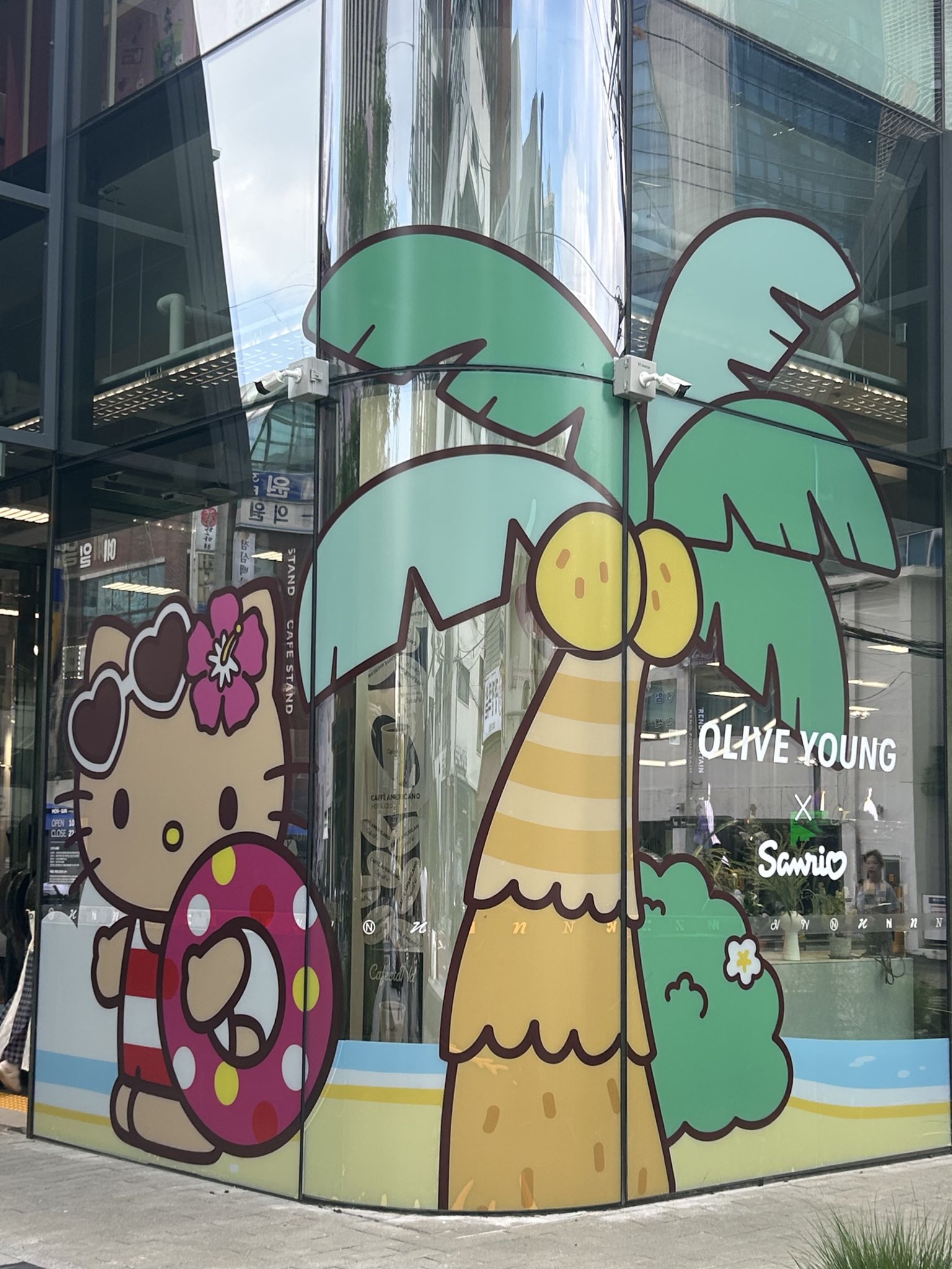 7月限定開催中！ソンスで見つけたキティちゃんだらけのポップアップ