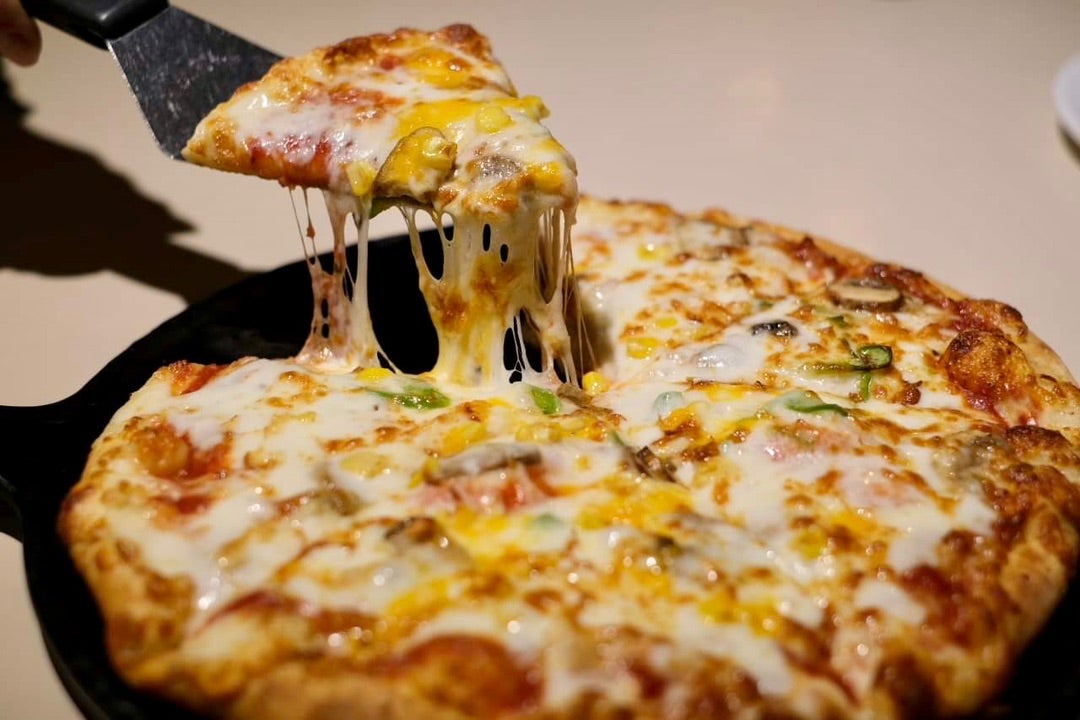 釜山グルメ「イジェモピザ本店」　チーズたっぷり韓国ピザの人気店