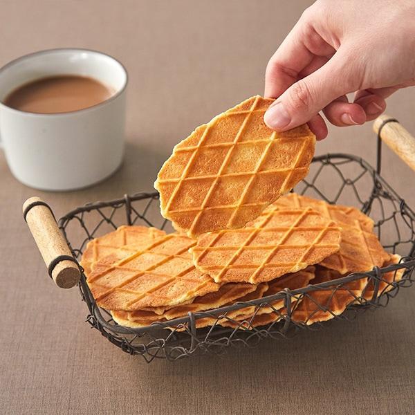 コーヒーに合う韓国定番おやつ　クラウンバターワッフル