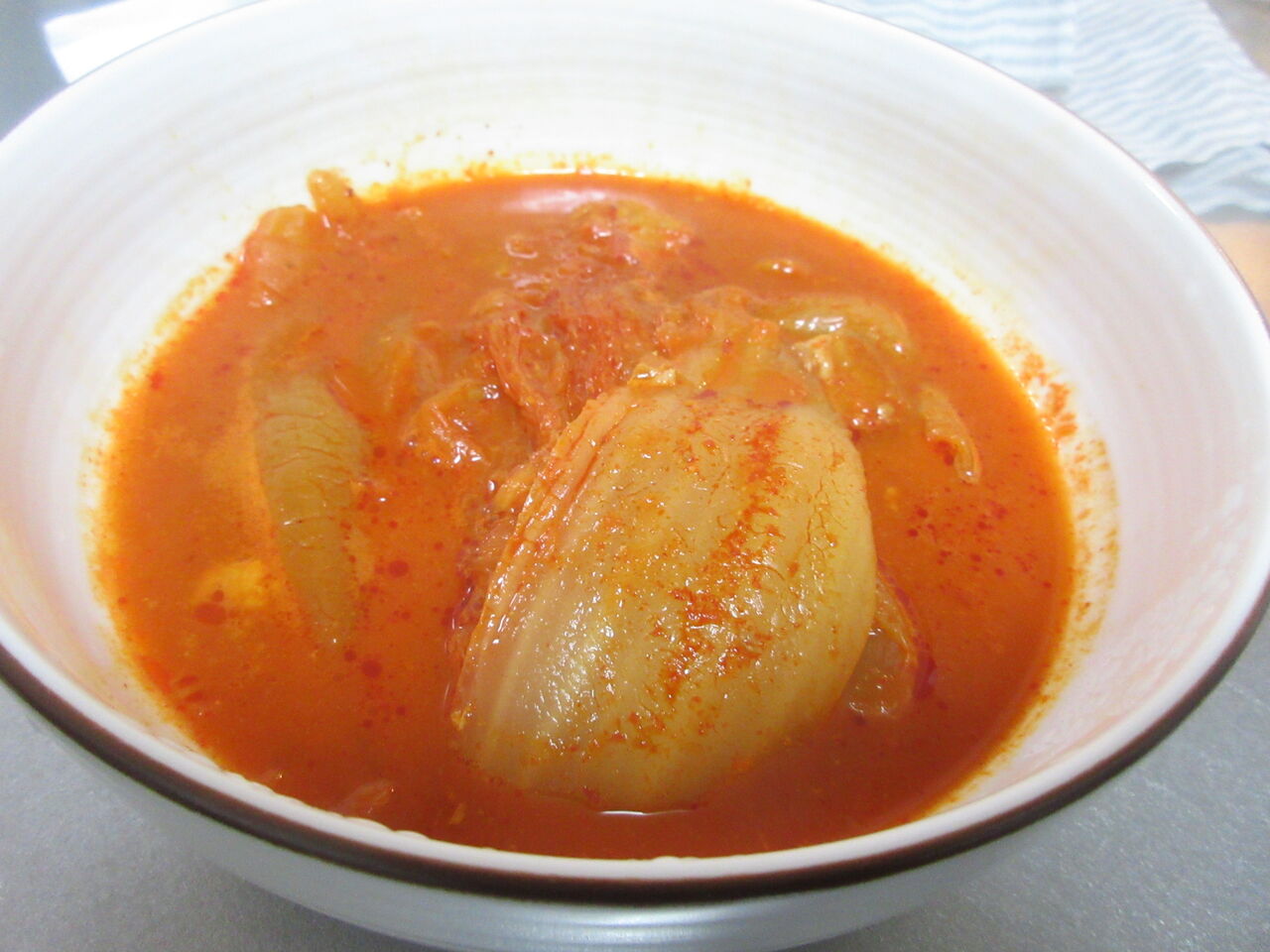 韓国無印のキムチチムが話題　具だくさんで「ご飯が止まらない」