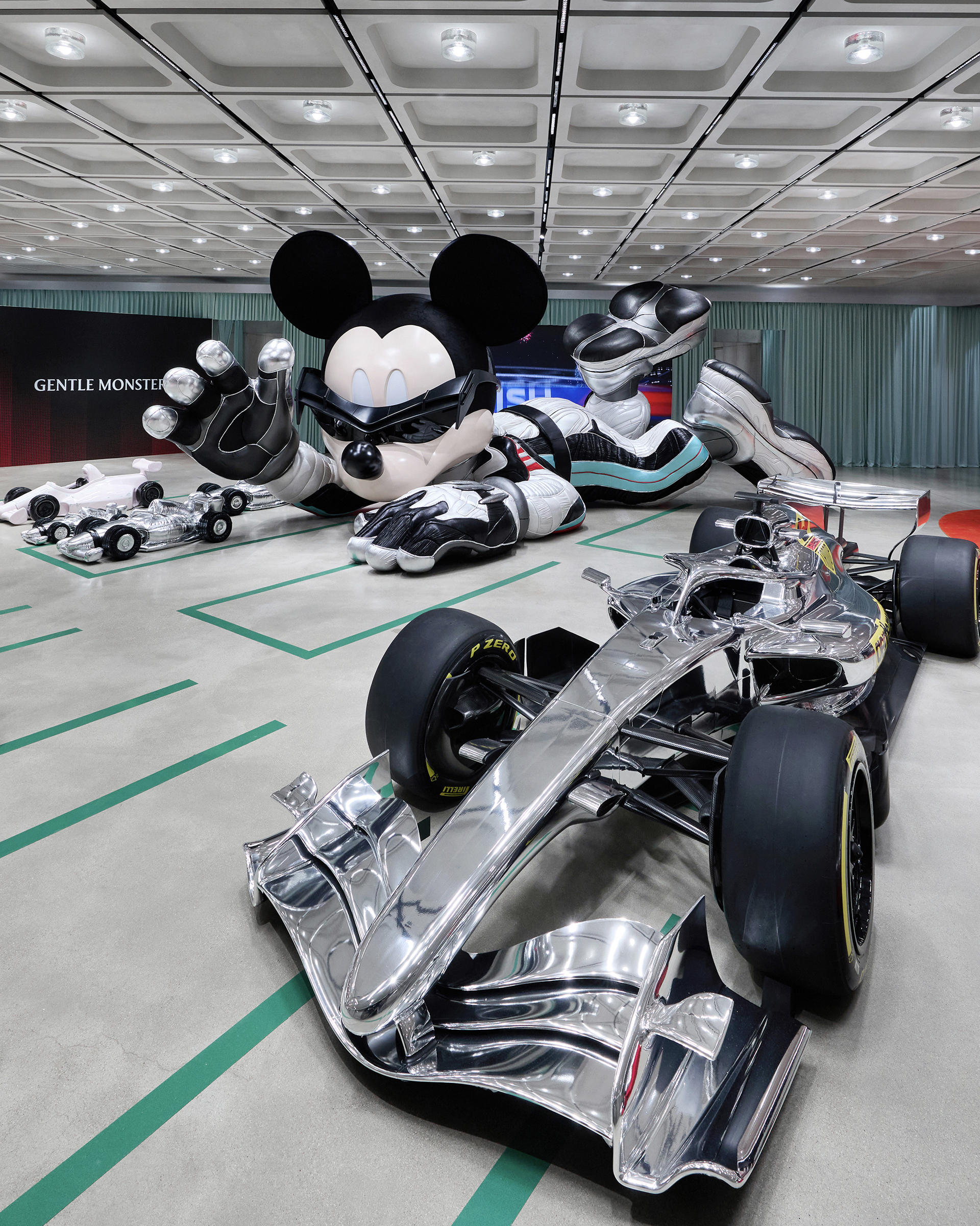 ジェントルモンスター新作　ディズニー×F1コラボ登場