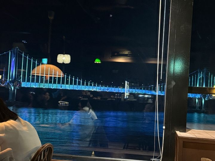 景色も味も満足 広安大橋が見えるカフェ