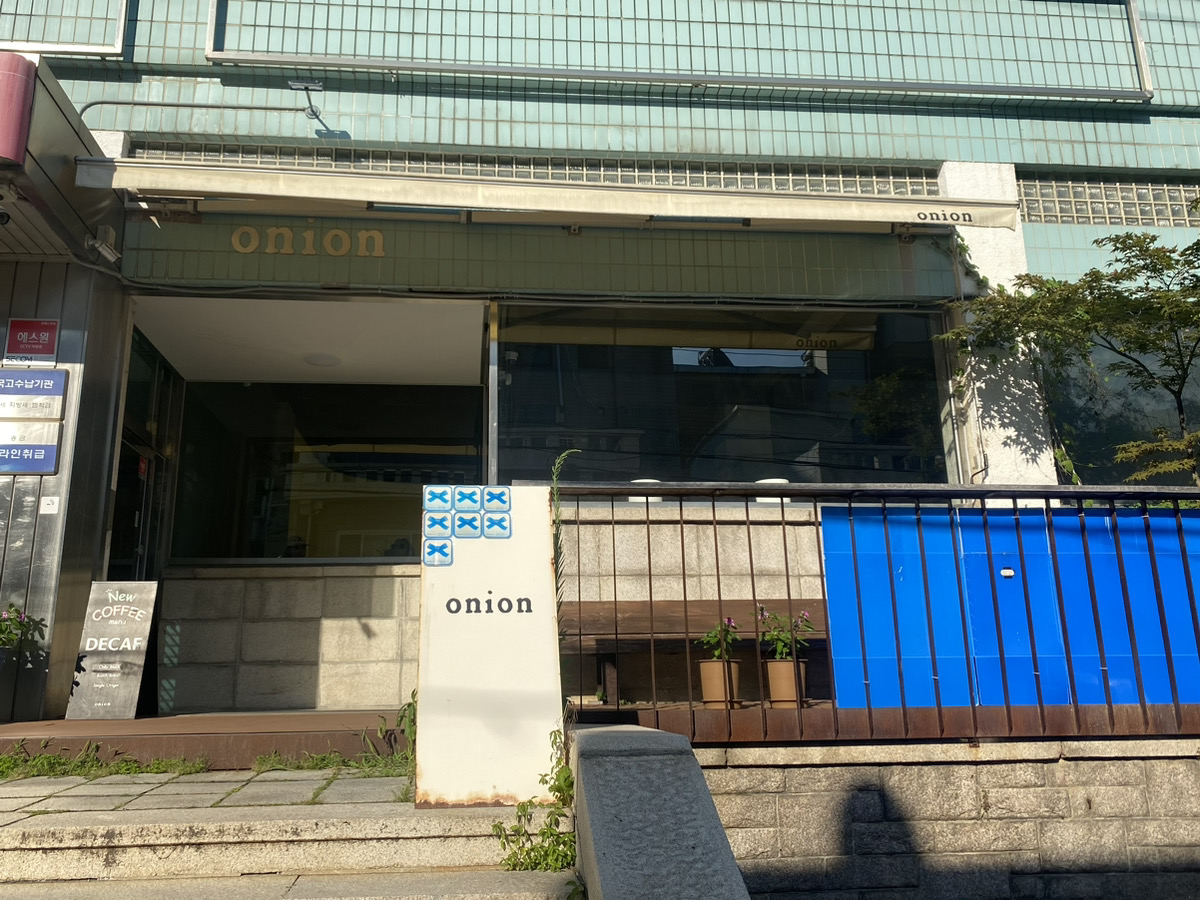 onionは混んでるイメージだけど…ミア店は落ち着いて過ごせる穴場カフェだった