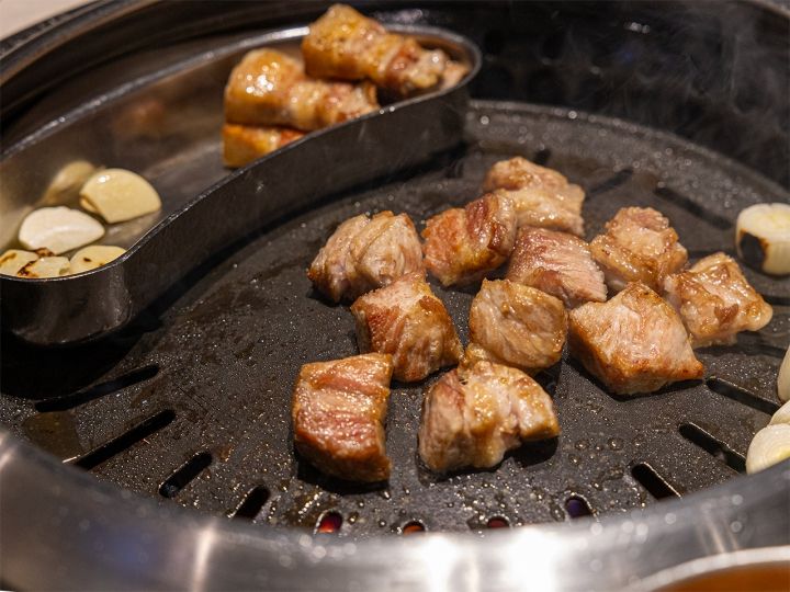 駅三駅すぐ　BTSも訪問した熟成サムギョプサル店トッコギ506