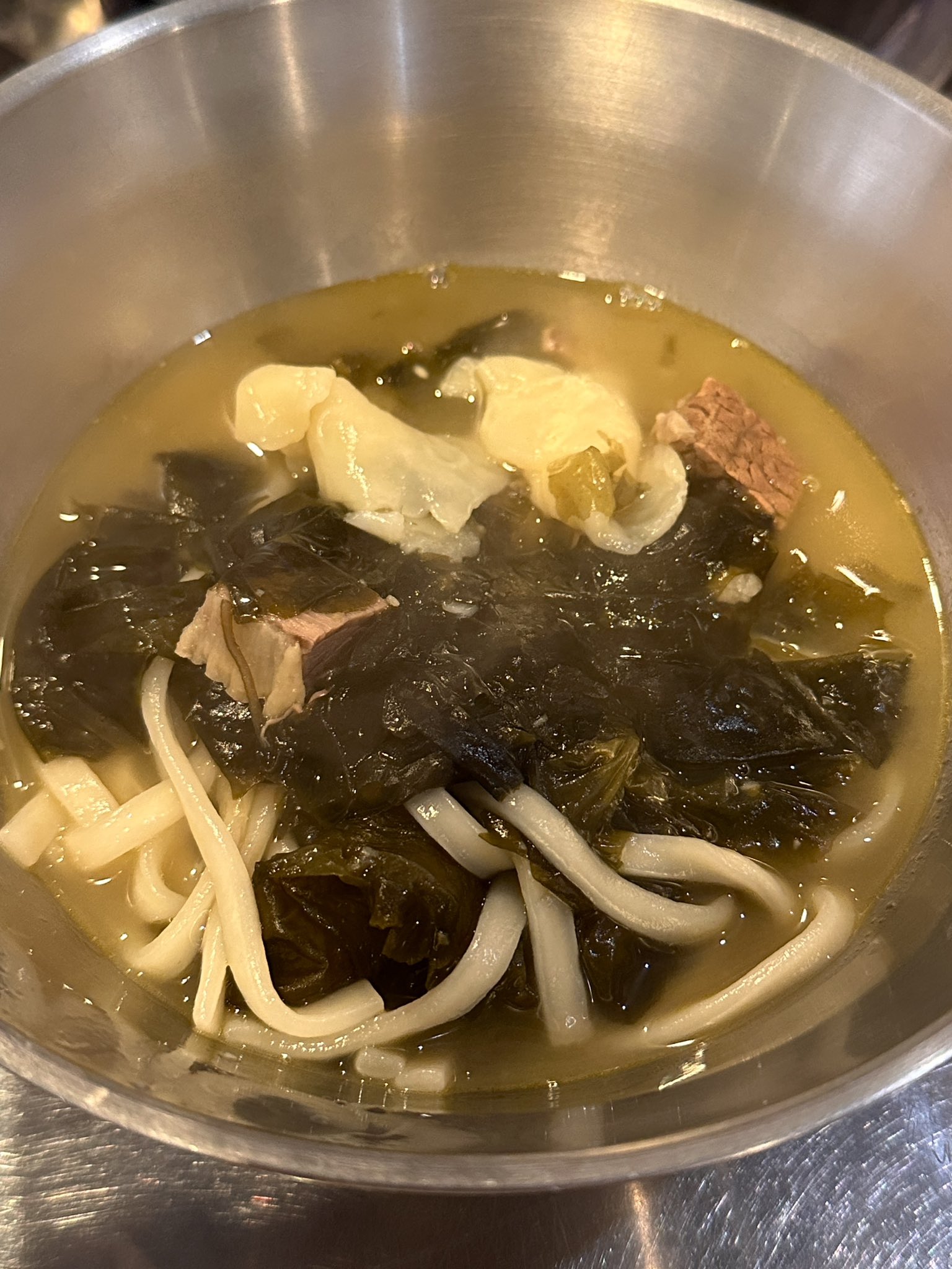 aespaカリナ＆ジゼルもおすすめ　聖水のわかめ鍋名店